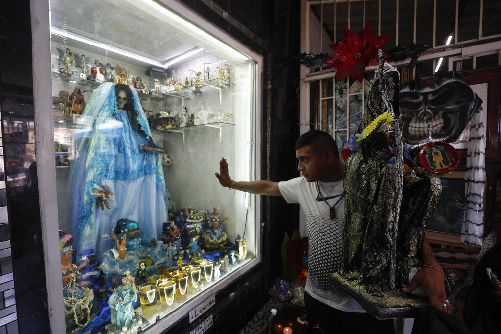 APTOPIX Virus Outbreak Mexico Santa Muerte